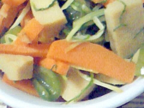 水菜と高野豆腐とにんじんとピーマンの炒め物